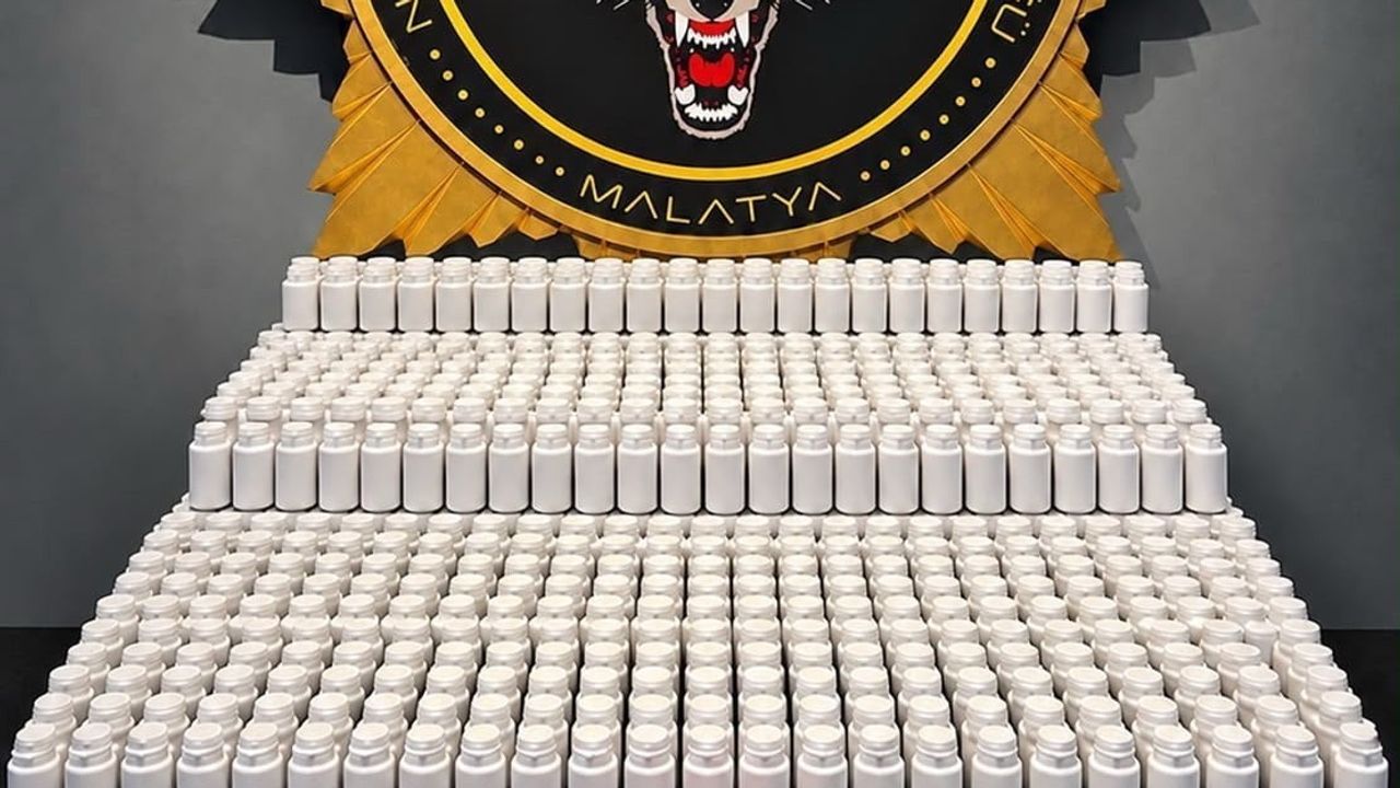 Malatya'da fiziki takip sonucu 3 adreste 44 bin 616 hap bulundu