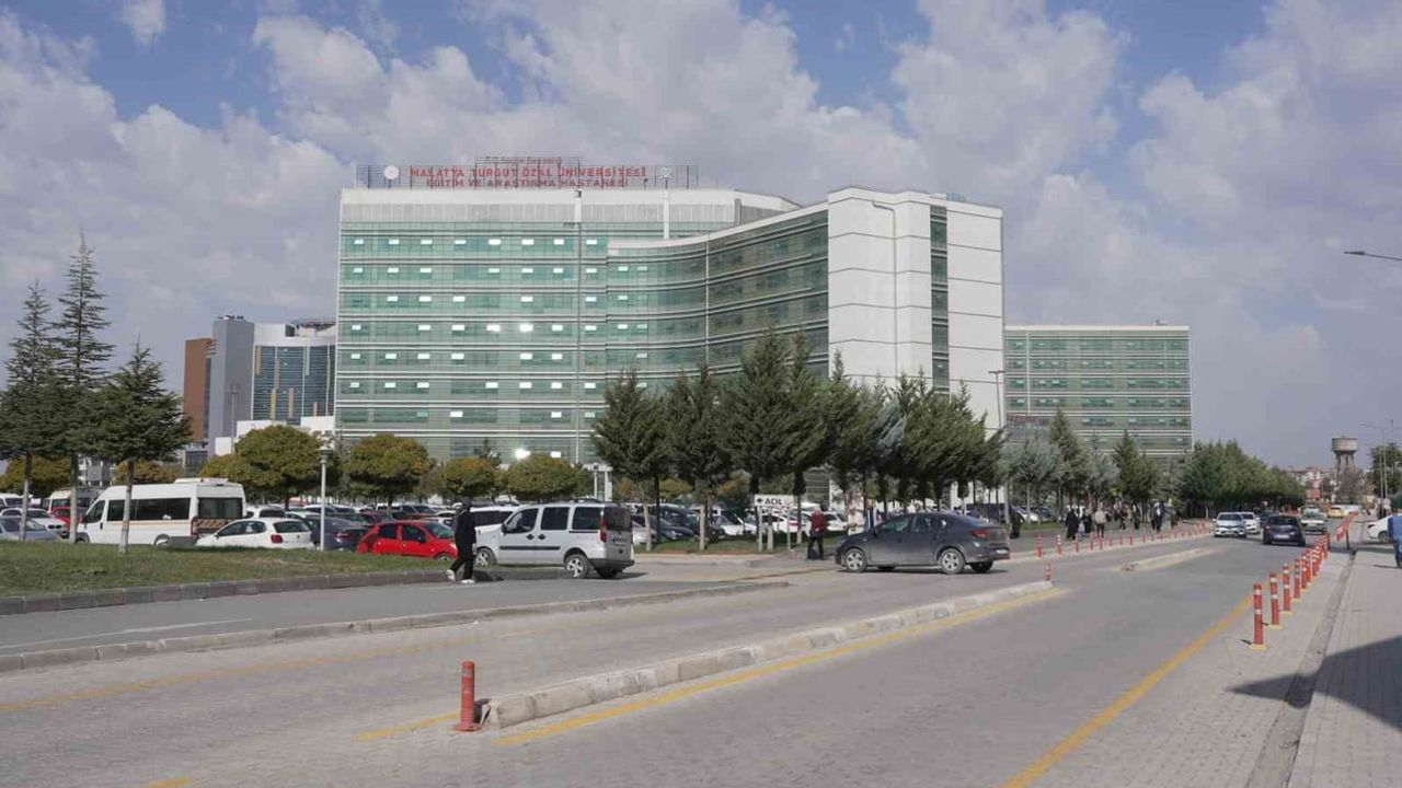 Malatya'da oksijen sisteminin tükenmesiyle 8 hastanın ölümü davası sürüyor