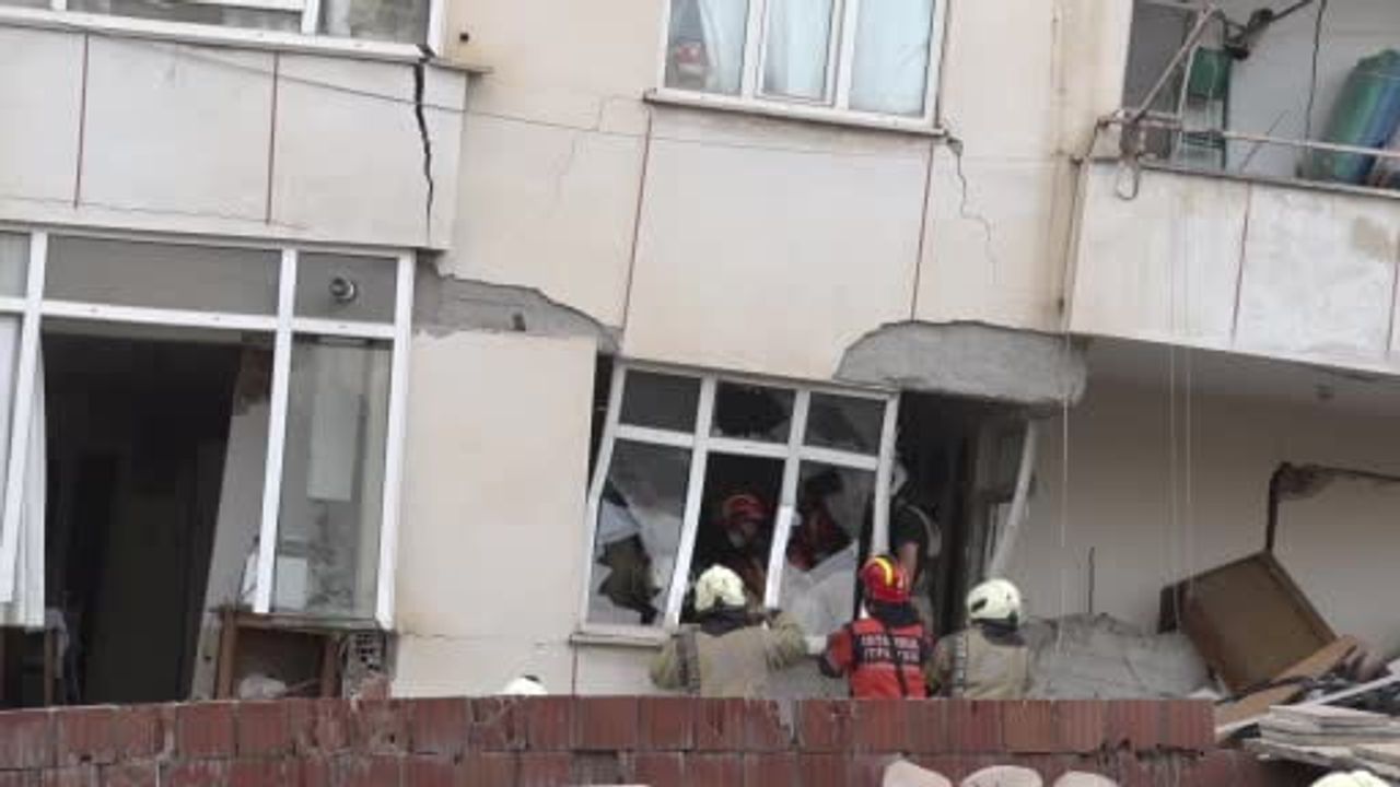 Maltepe'de çöken binada güvenlik ve inceleme çalışmaları sürüyor