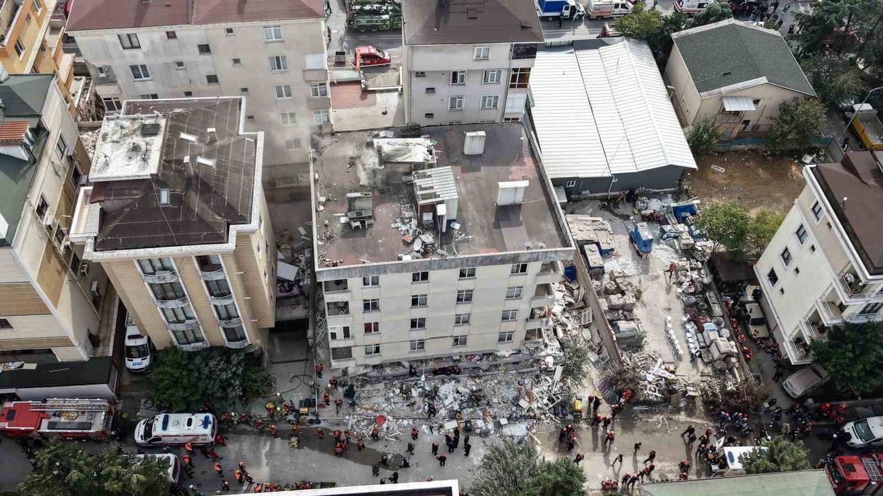Maltepe'de çöken binada projeye uyumsuzluk ve yüzde 50 büyütme iddiası