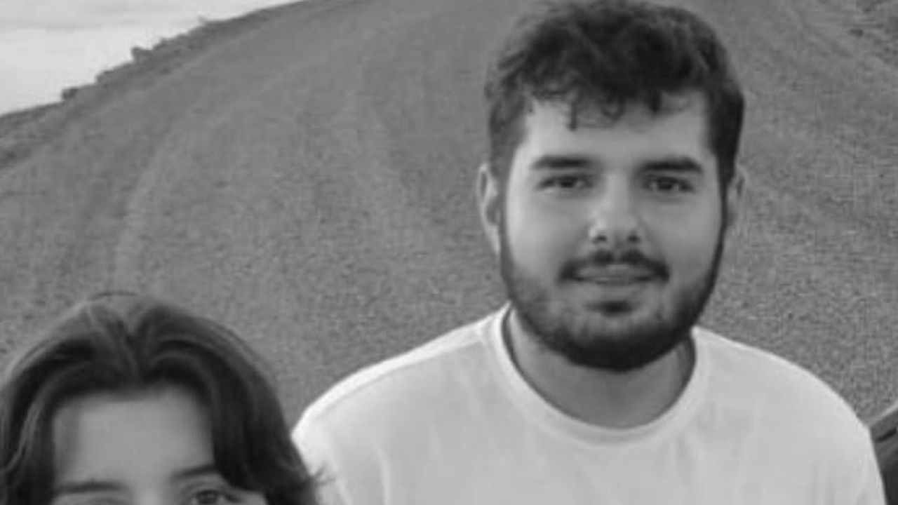 Maltepe'de enkazda yaşamını yitiren kardeşlerin yan yana kalan fotoğrafı