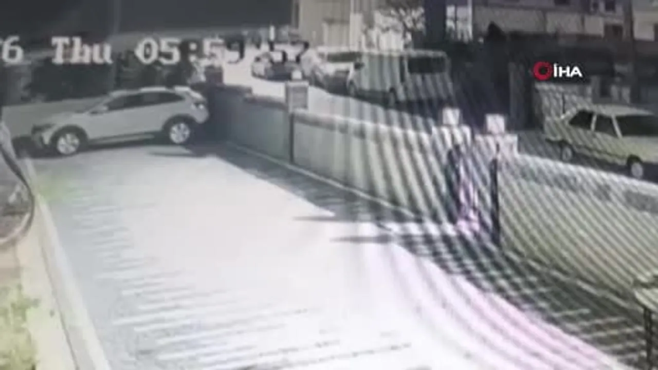 Maltepe Cevizli'de gece çöken binada can kaybı ve süren kurtarma çalışmaları