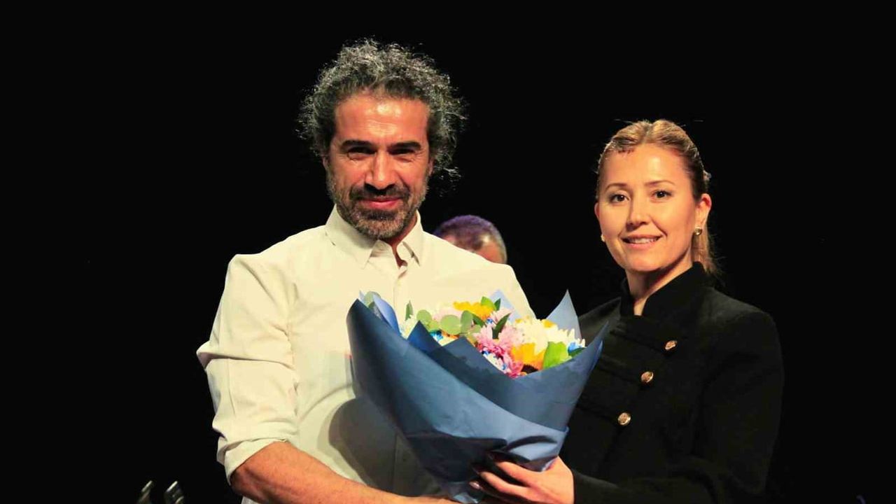 Manidar sahnedeydi: Odunpazarı'nda sıcak bir müzik akşamı