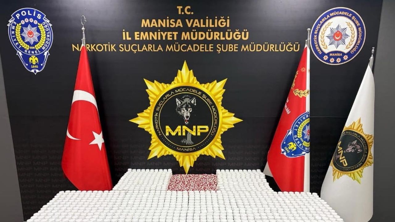 Manisa'da kente getirileceği belirlenen 57 bin sentetik hap ele geçirildi