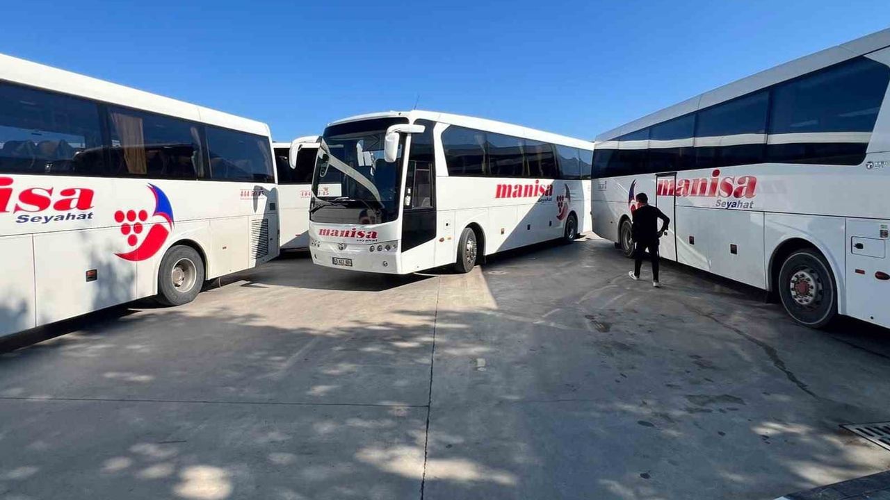 Manisa otogarında gişe tahliyesi sonrası otobüslerle kapatma eylemi sonlandı