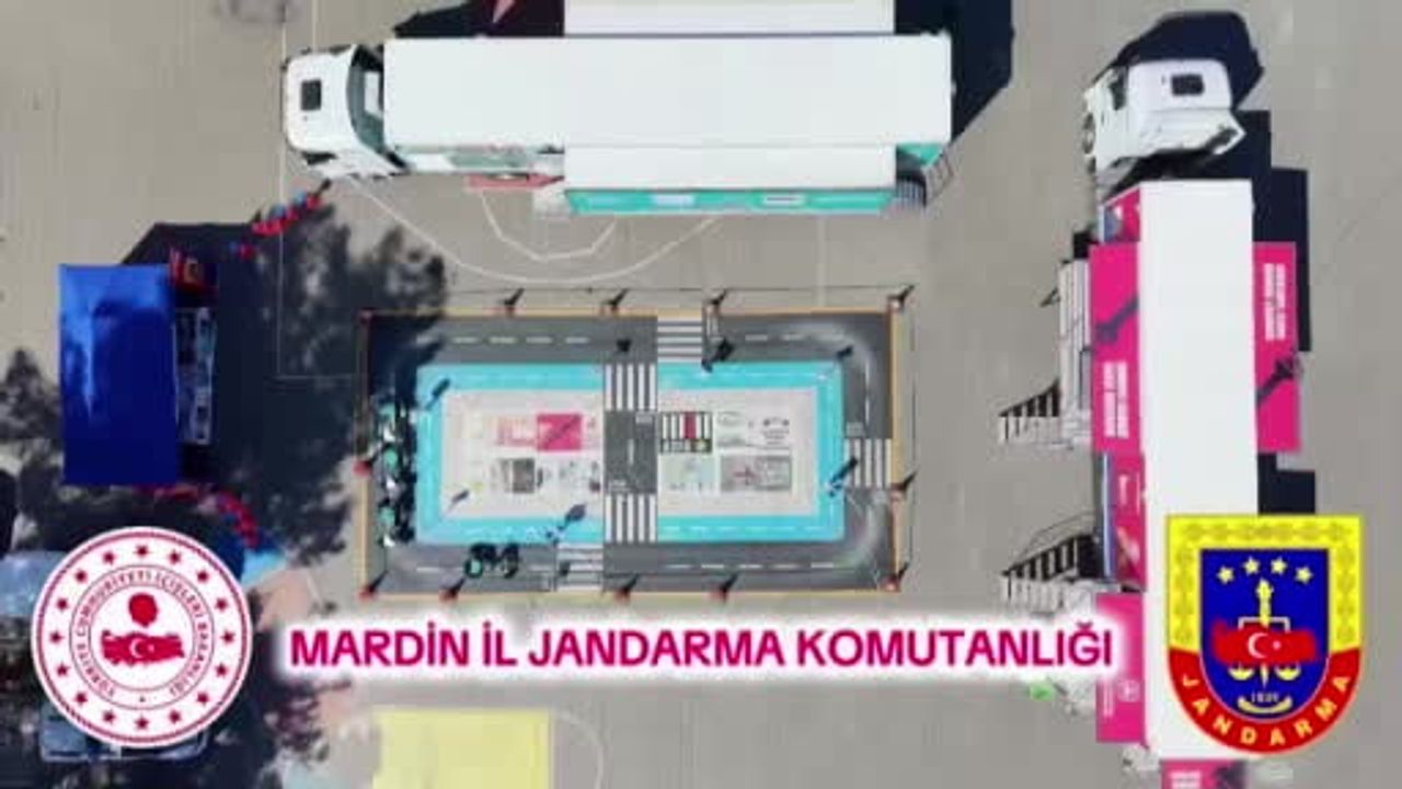 Mardin'de jandarmadan çocuklara trafik bilinci atölyesi