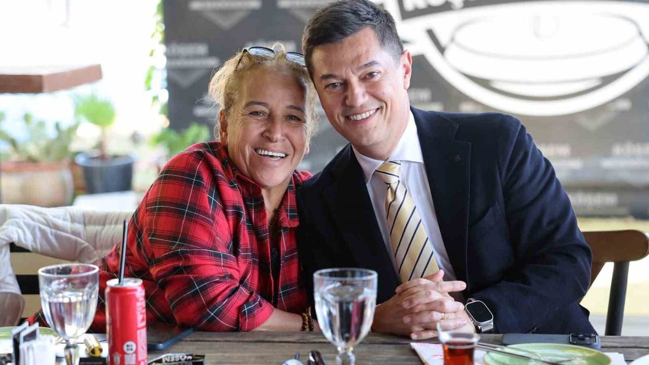 Marmaris'te başkan Ünlü muhtarlarla buluştu ve iş birliğini öne çıkardı