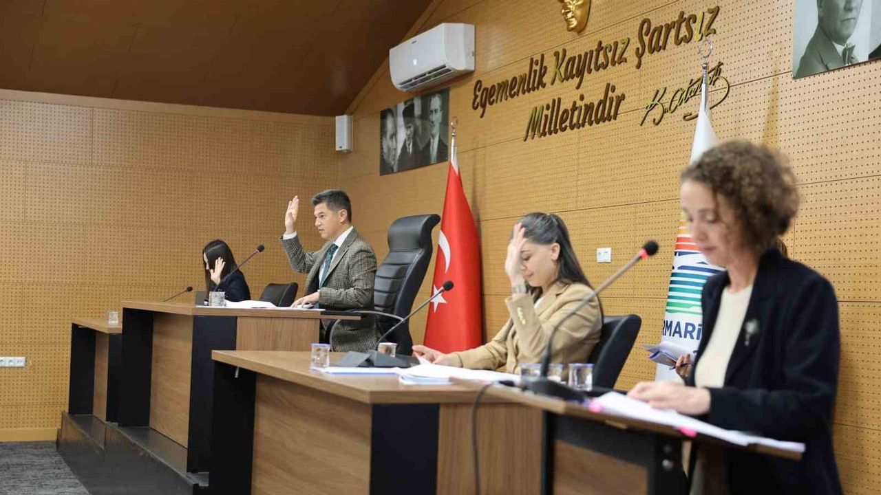 Marmaris yatırımlara öncelik veren 2027 bütçesini onayladı