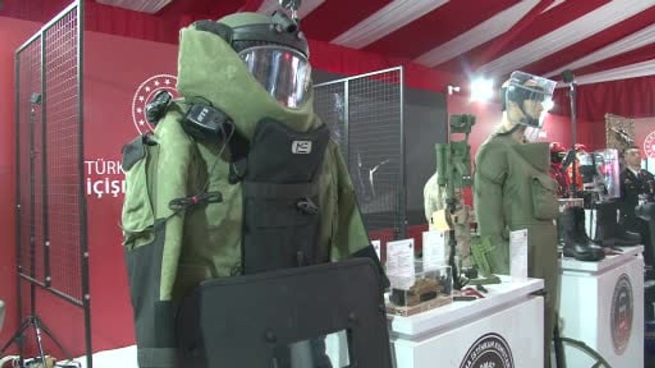 Mayınlı sahalara yerli dokunuş: jandarma ÖMAT teknolojileri TEKNOFEST'te sergilendi