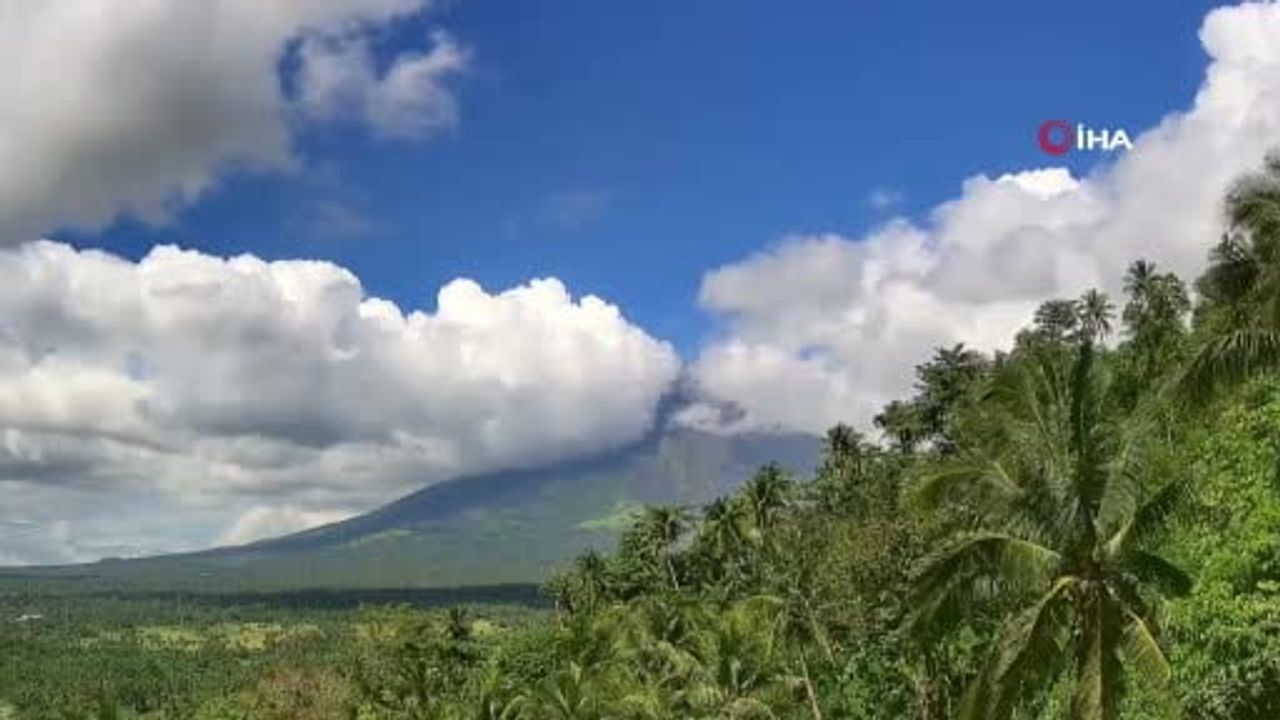 Mayon'da artan volkanik etkinlik alarm seviyesini 3'e taşıdı