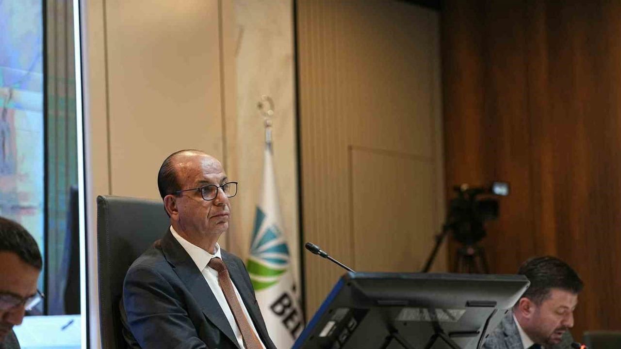 Meclisten bütçe komisyona: Yeşilyurt'ta yapı kontrol müdürlüğü kuruldu, tahsis kararları onaylandı