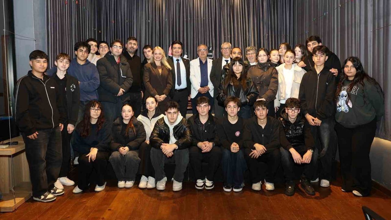 Medya buluşmasında cumhuriyetin izleri ve basının sorumluluğu konuşuldu