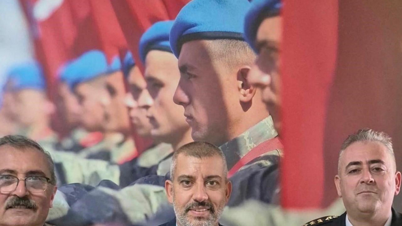 Mehmetçik Vakfı için üçüncü bağışı yapan iş insanına altın madalya verildi