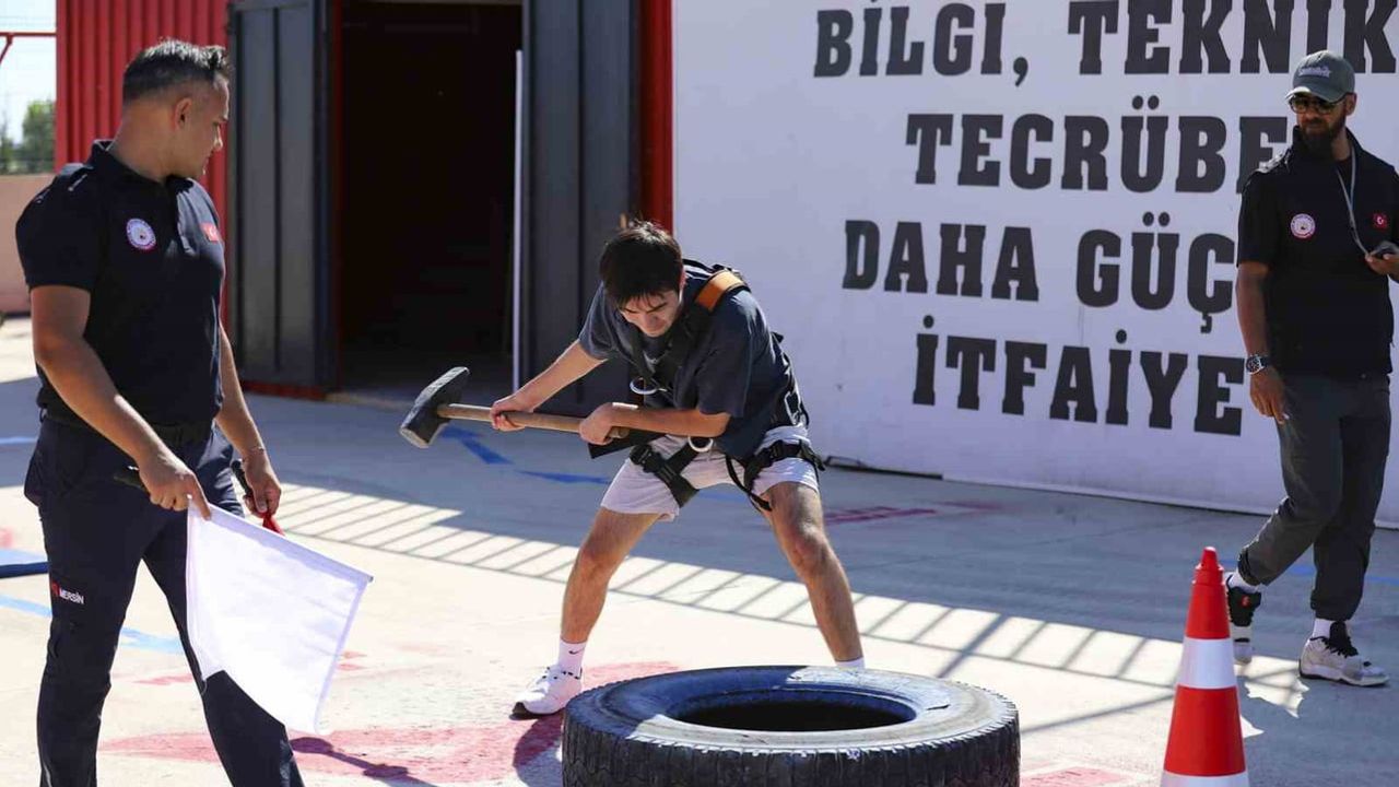 Mersin'de dört aşamalı elemeden geçen 50 itfaiye eri kadroya alınıyor