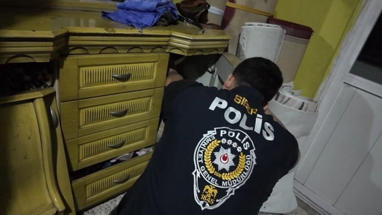 Mersin'de hesap ağları çöktü: 3,5 milyar liralık yasa dışı bahis ve dolandırıcılık operasyonu