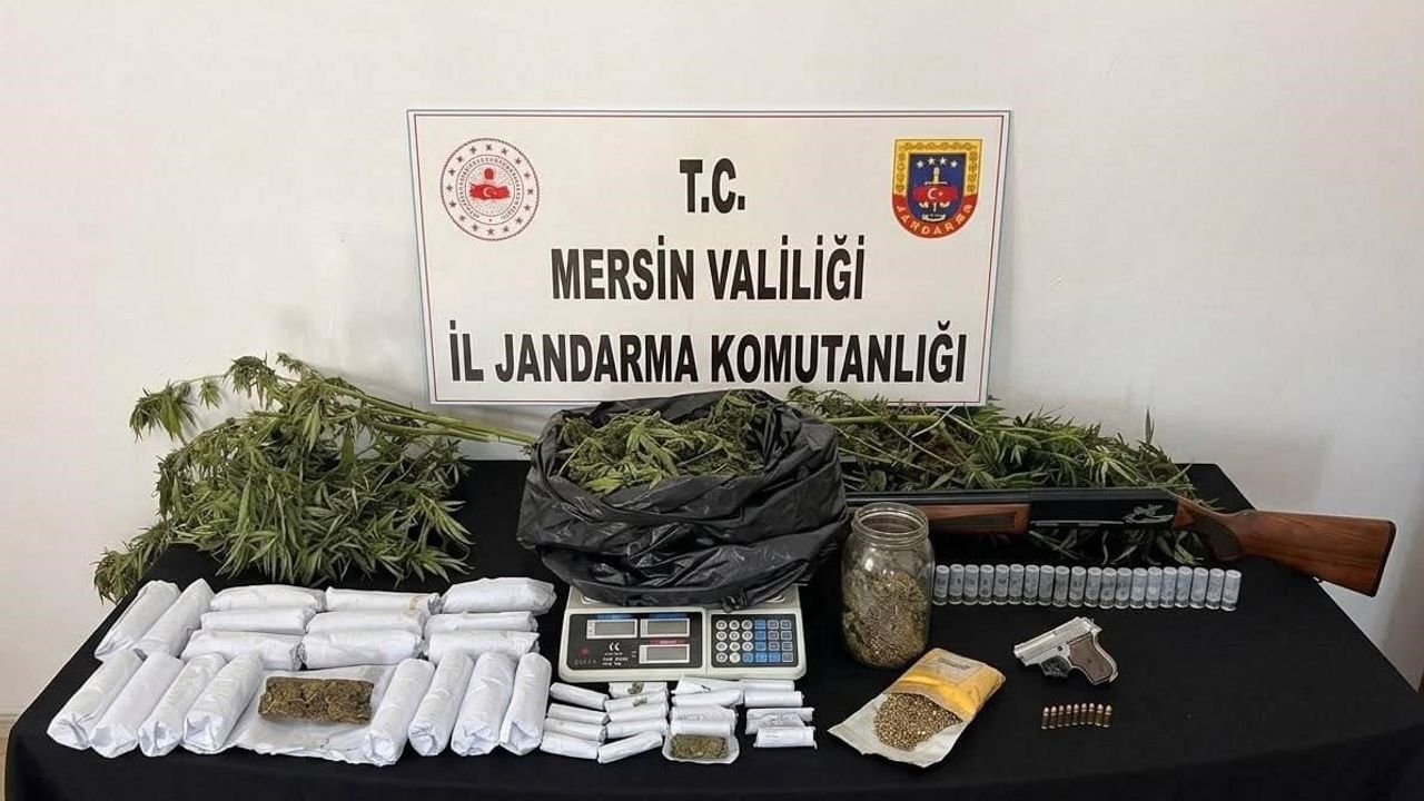 Mersin’de iki ayrı operasyonda uyuşturucu, silah ve mühimmat ele geçirildi, 4 tutuklama