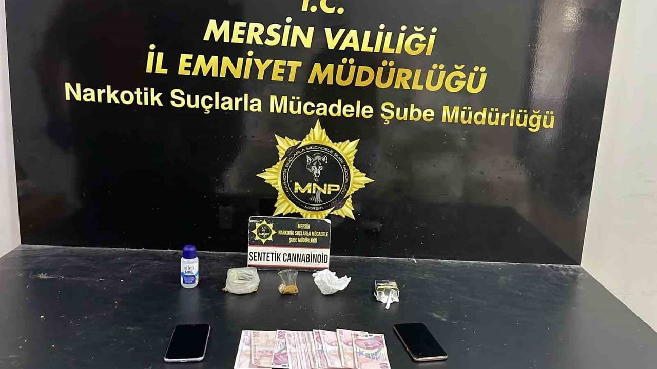 Mersin'de sokak satıcılarına operasyon: iki şüpheli tutuklandı