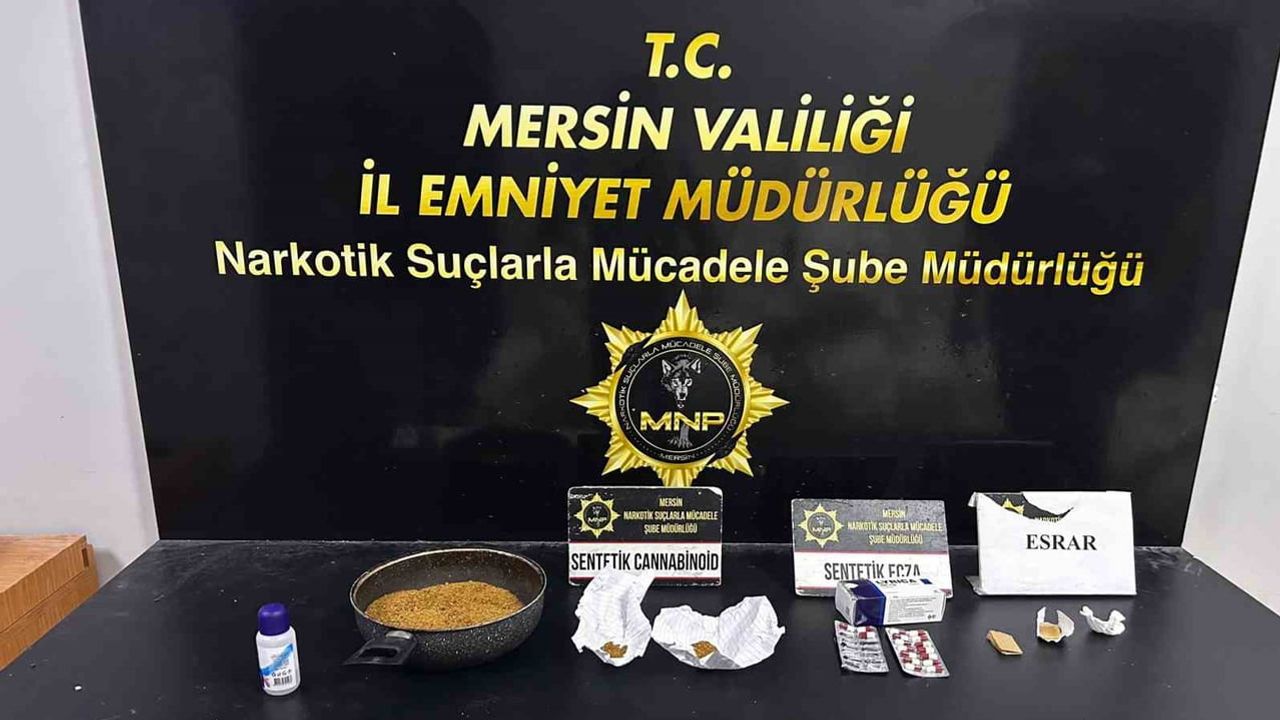Mersin'de sokak satıcılığı operasyonunda 177,01 gram sentetik kannabinoid ve para ele geçirildi