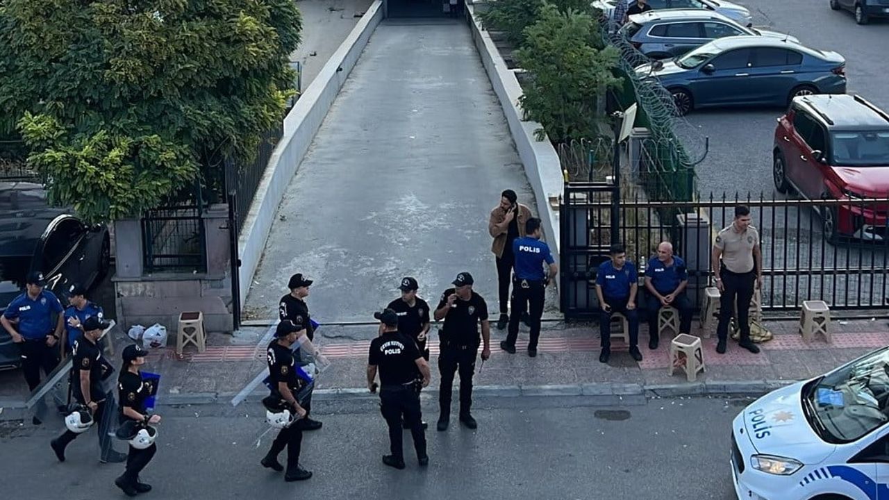 Mersin'de soruşturma derinleşti: üç belediye başkanı dahil 34 kişi tutuklandı