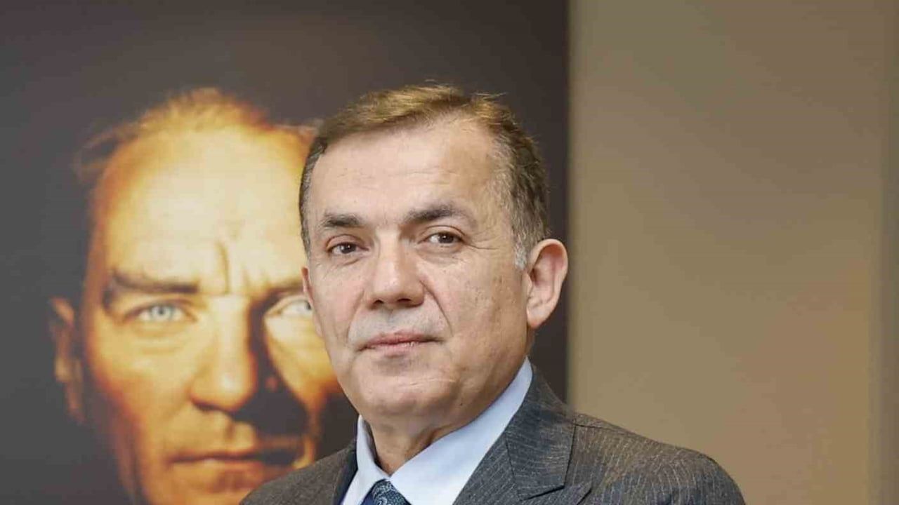 Mersin'de yolsuzluk soruşturmasında Abdullah Özyiğit tutuklandı