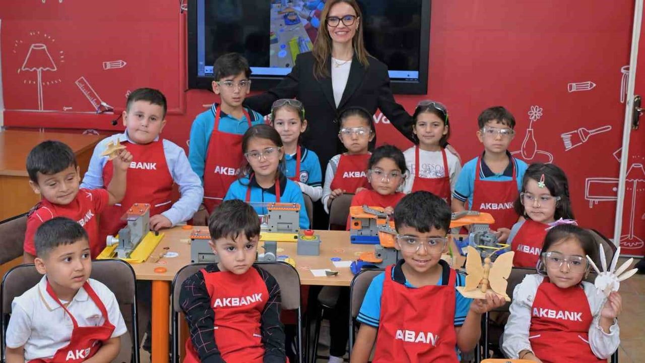 Meslek liselerinde ileri dönüşüm yaygınlaşıyor: bin 080 öğretmen eğitimde