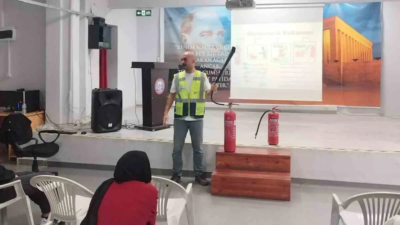 Mesleki eğitimde güvenlik önceliği: öğrencilere iş sağlığı eğitimi verildi