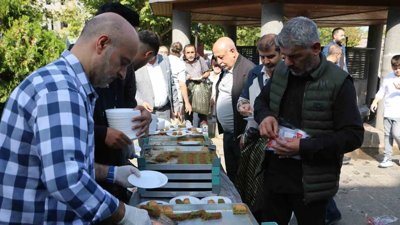 Mevlit programı Kurşunlu Camii'nde Bozkuş ailesinin anısını buluşturdu