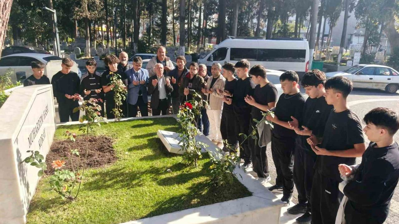 MHAL'de kurucusunun mirası dualarla ve lokmayla anıldı