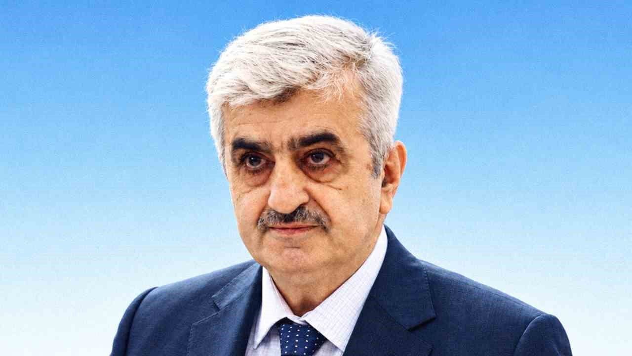 Milli teknoloji hamlesinin mihmandarı Özdemir Bayraktar anıldı