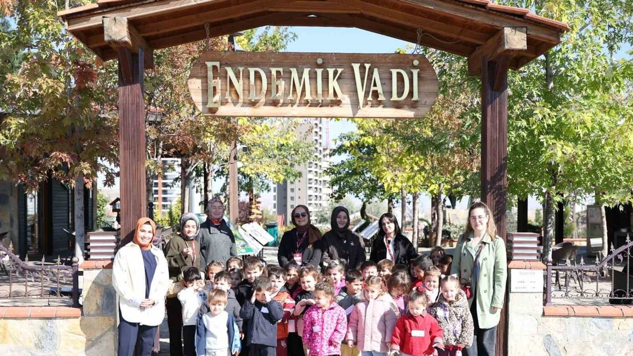 Minik kâşiflerin gözdesi: Endemik Vadi okul gezilerinin adresi oldu