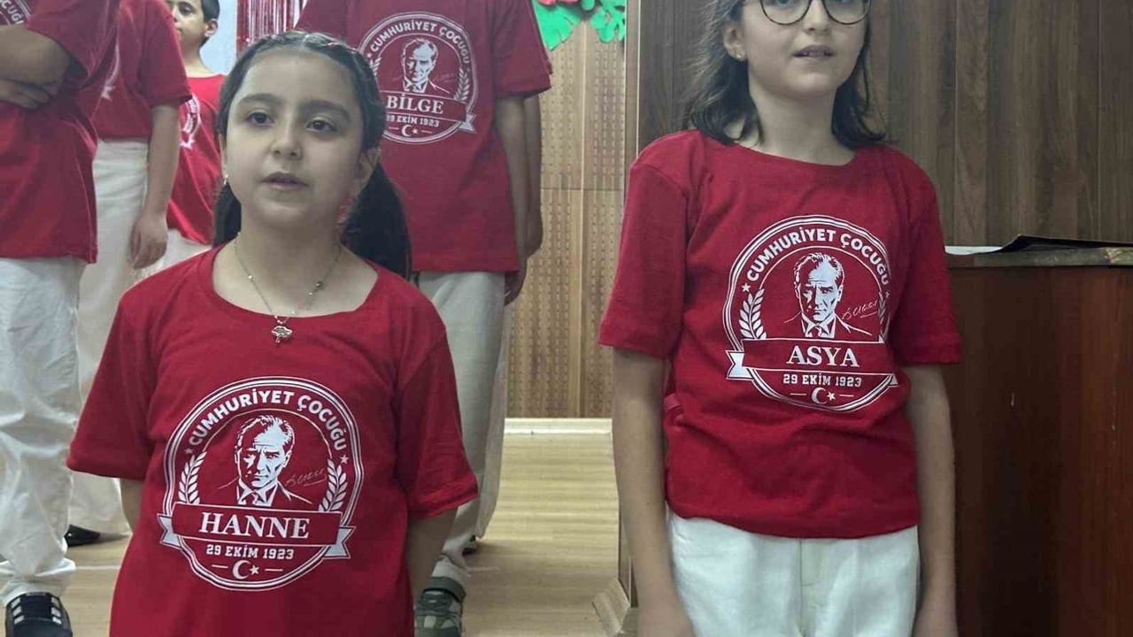 Minik yüreklerde Cumhuriyet coşkusu: Kültür Kurumu İlkokulu'nda 29 Ekim