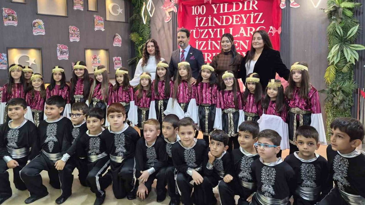 Minik yüreklerde cumhuriyet coşkusu: Şehitkamil Empati İlkokulu'nda 29 Ekim