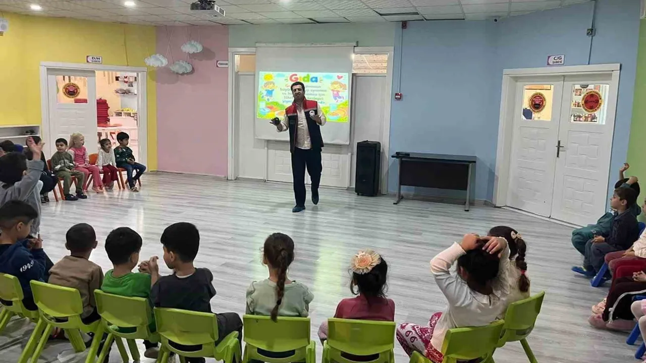Miniklere gıdanın değeri öğretiliyor: Cizre'de anaokullarında israfla mücadele