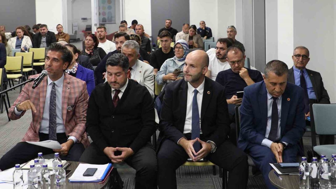 Mudanya'da bütçe görüşmeleri evrak gecikmesiyle sekteye uğradı