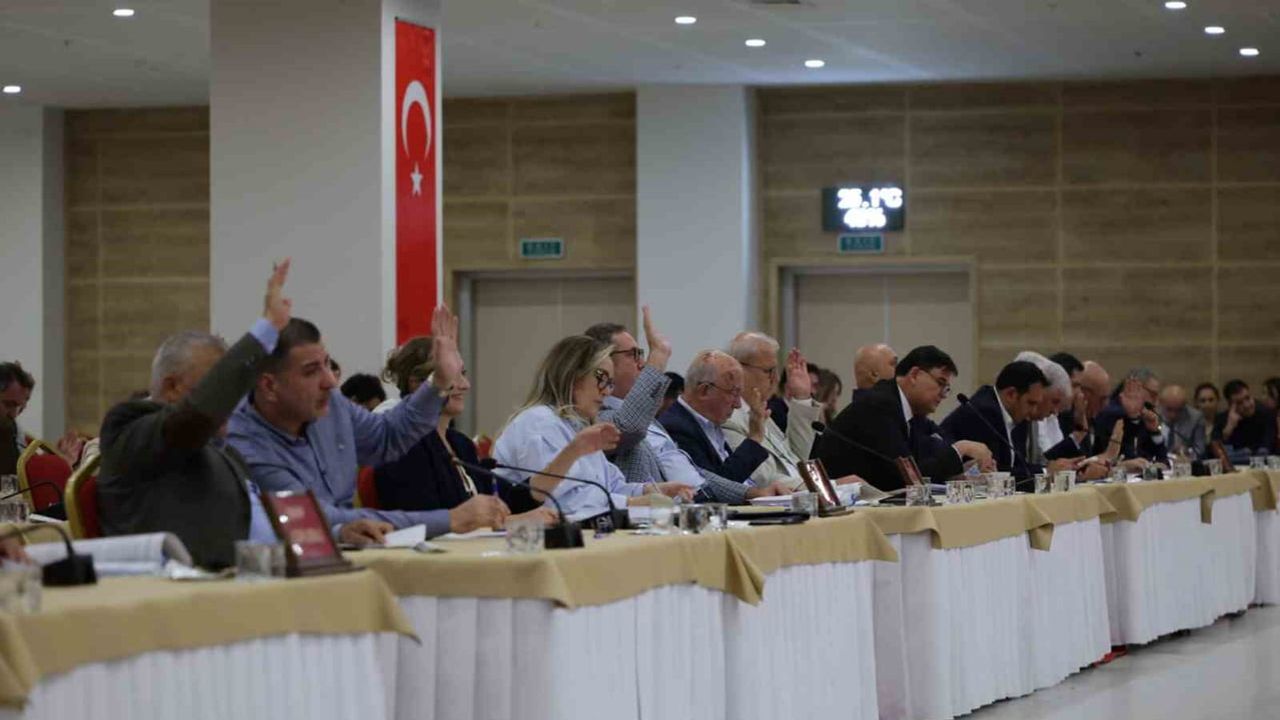 Muğla'da annelere ayda 60 binişlik ücretsiz ulaşım desteği