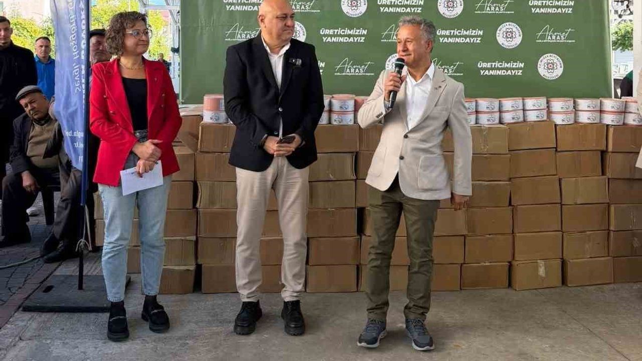 Muğla'da yetiştiricilere mineral blok desteği hayvancılığı güçlendiriyor