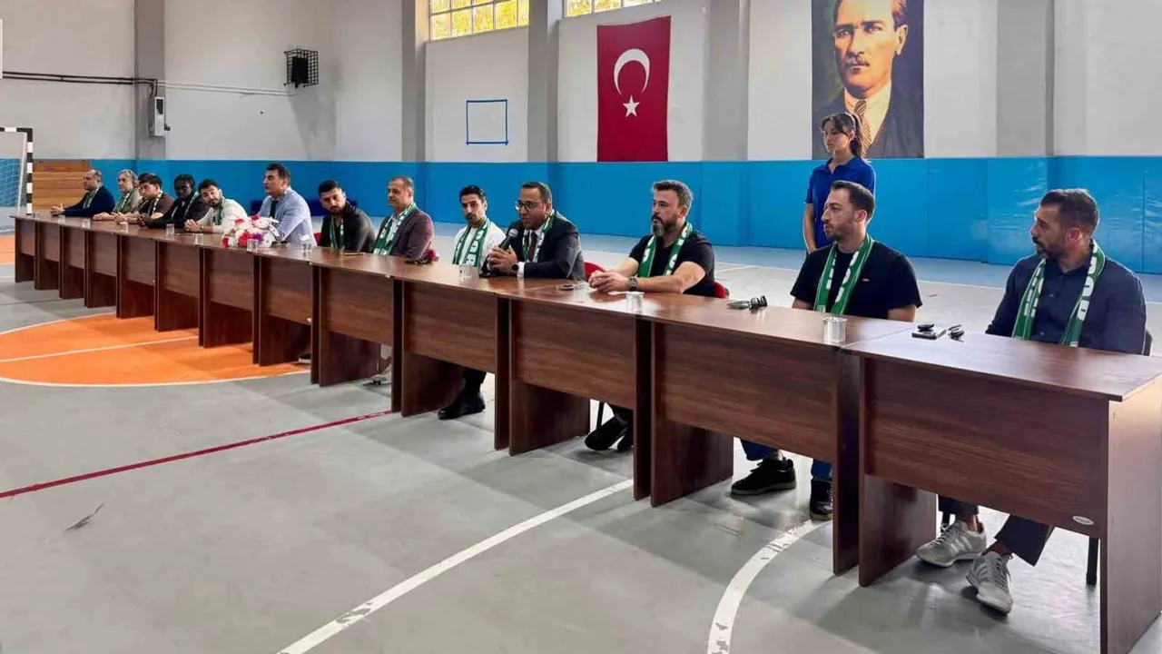 muğlasporlu futbolcular öğrencilerle motivasyon dolu bir araya geldi
