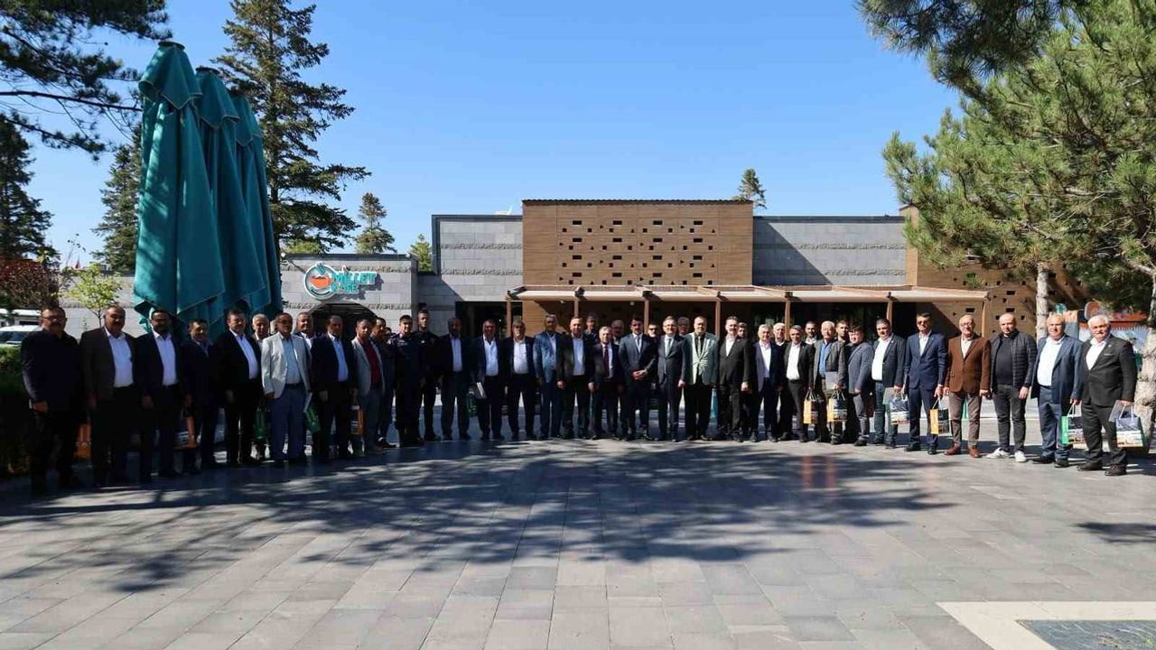 Muhtarlar günü Karapınar'da protokol ve muhtarları buluşturdu