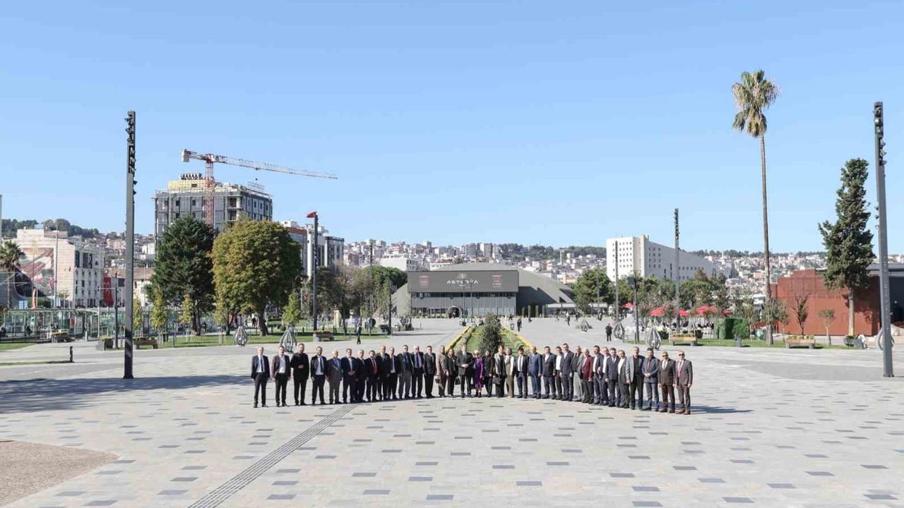 Muhtarlarla buluşma: Vali Orhan Tavlı'dan birlik ve hizmet vurgusu