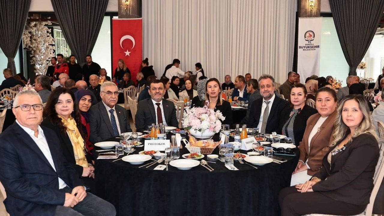 Muhtarlarla omuz omuza: Denizli'de birlik ve dayanışma vurgusu