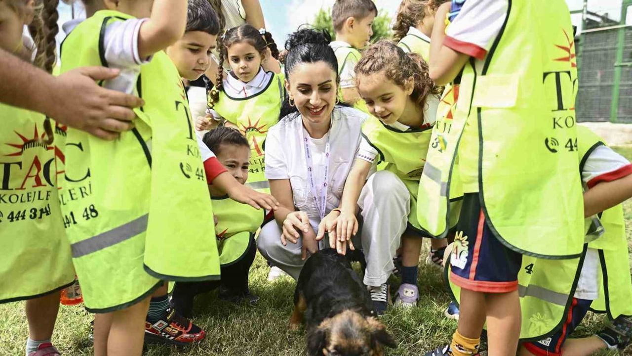 Muratpaşa’da sokakta başlayan hikâyeler 2026’da 287 aileyle son buldu