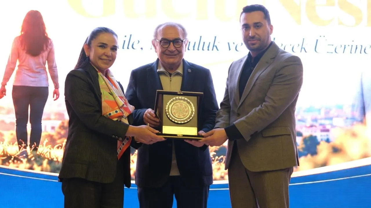 MÜSİAD Gaziantep'te aileye yatırım: Nevzat Tarhan'dan çocuk yetiştirme ve iletişim vurgusu