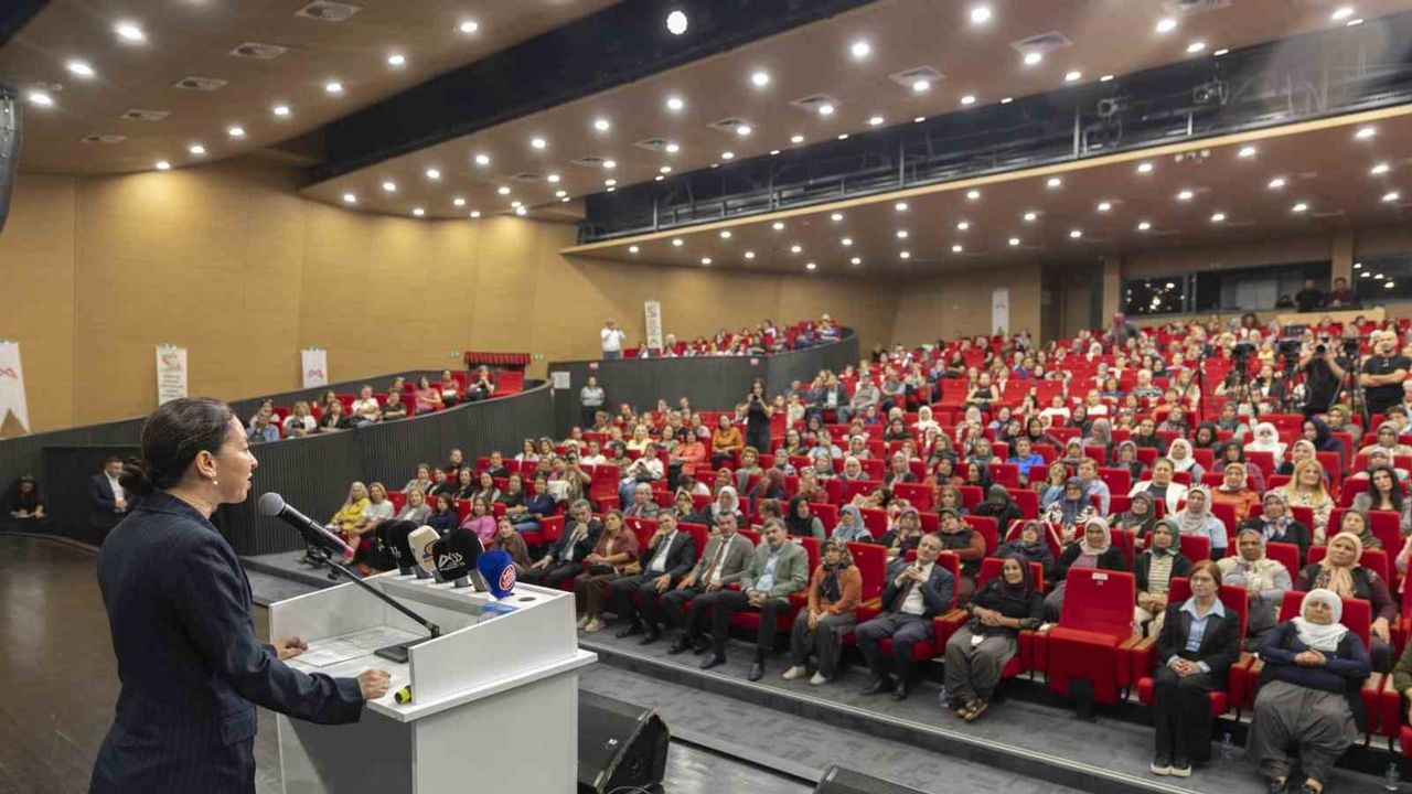 müşterek emek, bereketli toprak: Mersinli kadın çiftçiler buluştu