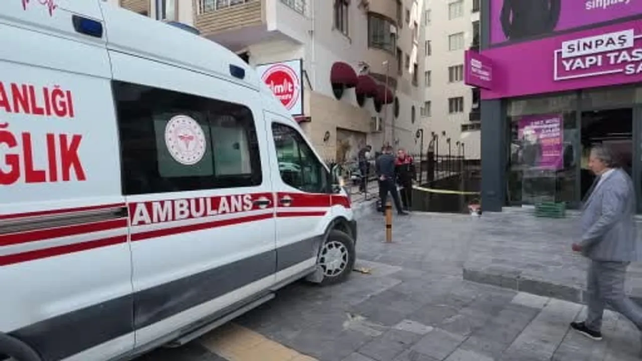 Niğde'de altıncı kattan düşen 55 yaşındaki kişi yaşamını yitirdi