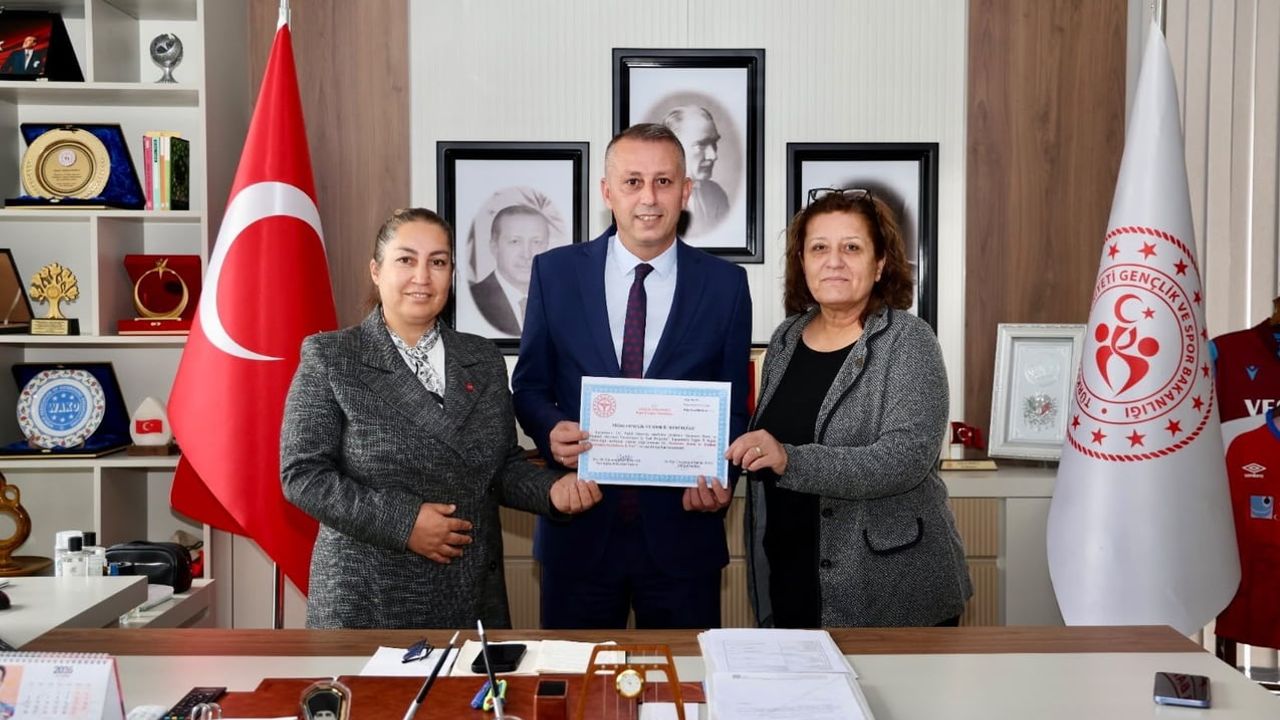 Niğde'de çalışma hayatına sağlık katan kurum unvan aldı