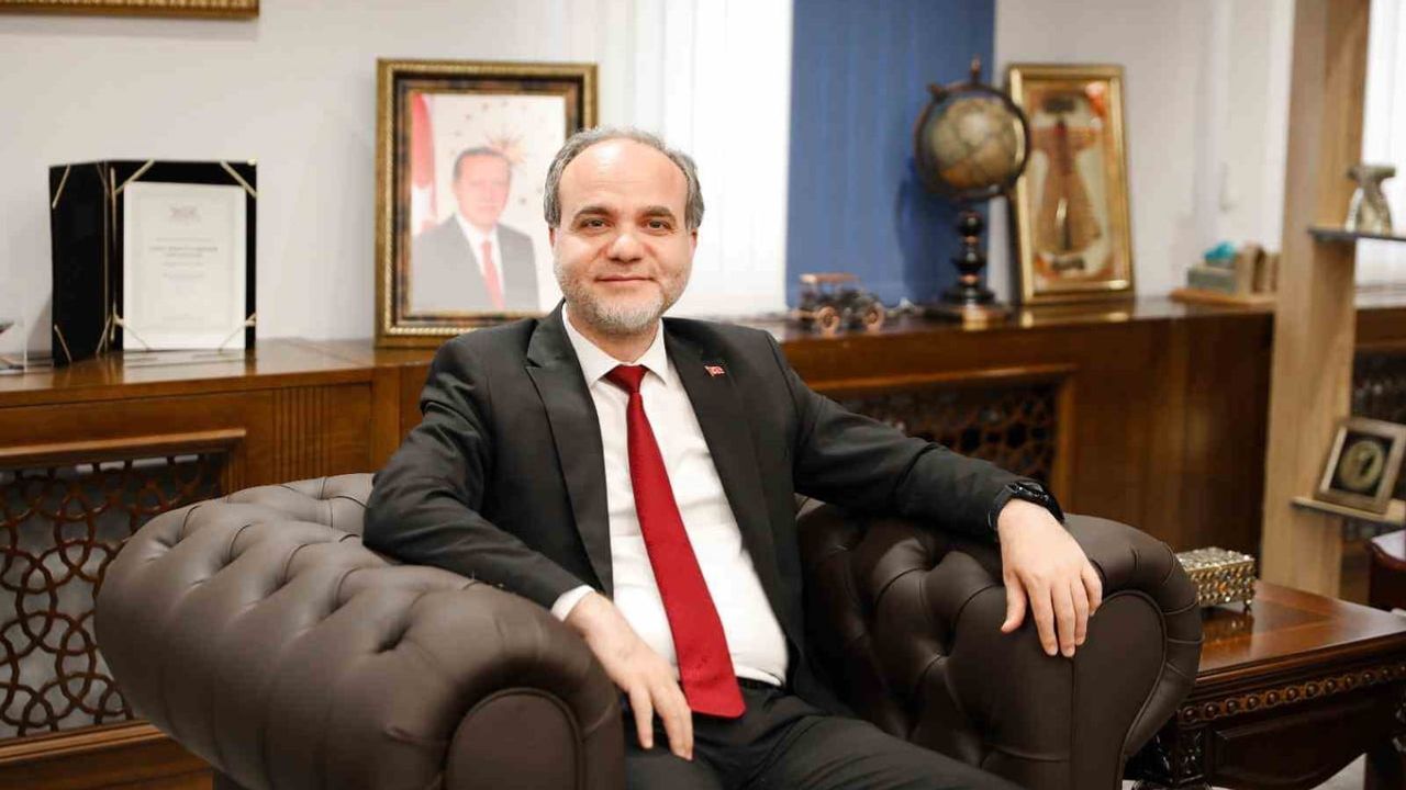 Niğde rektörü Hasan Uslu'nun sekiz yıllık istikrarı dünya listesinde