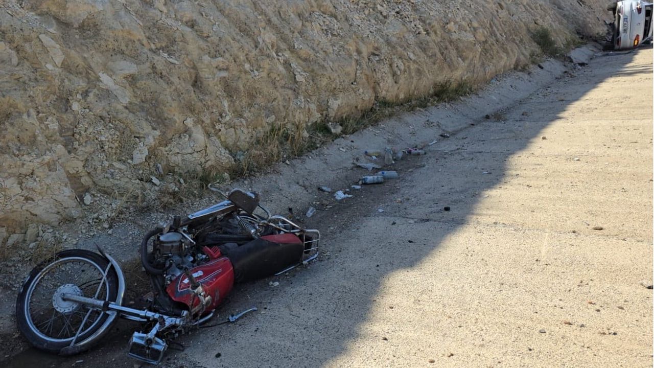 Nizip'te kavşakta çarpışma: motosiklet sürücüsü hayatını kaybetti