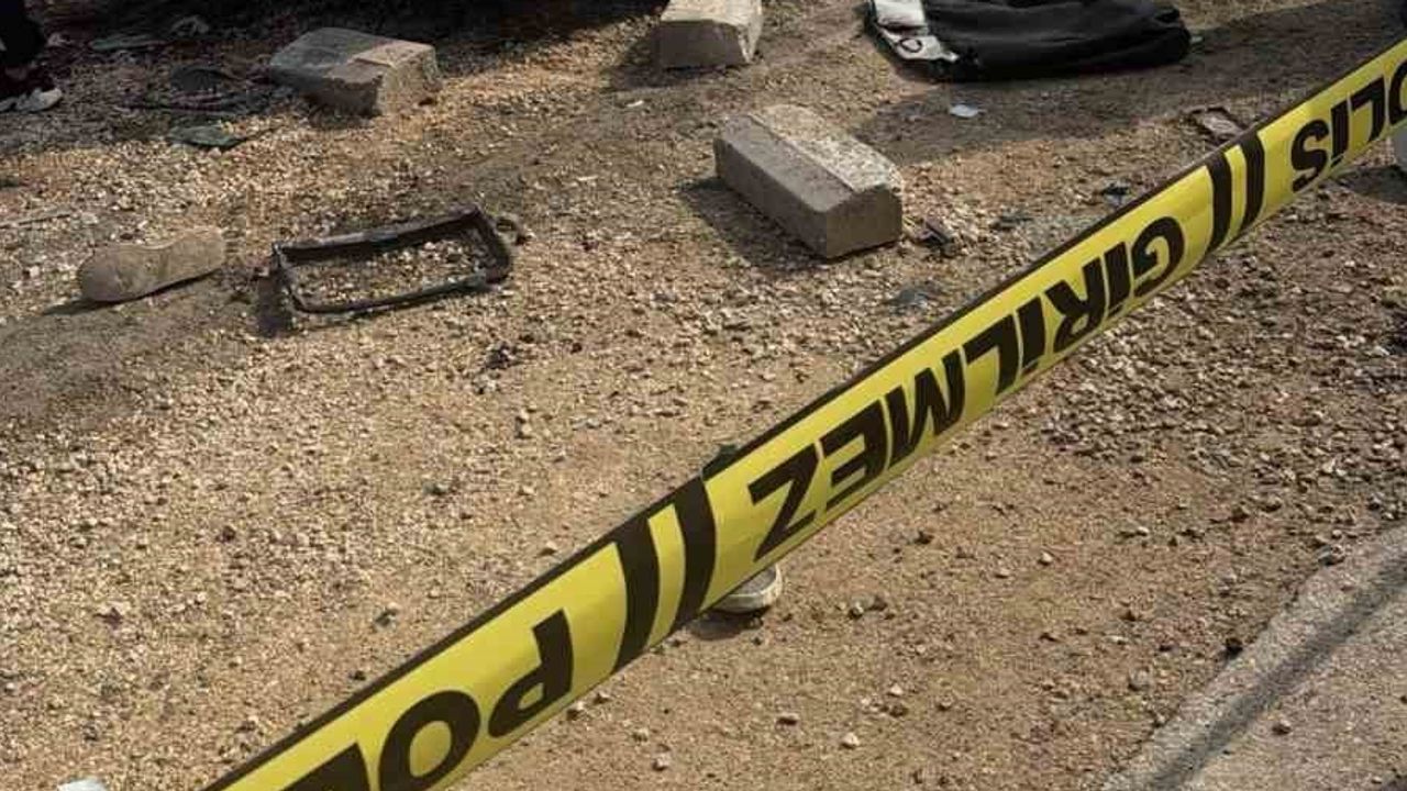 Nusaybin'de iki araç çarpıştı: bir kişi yaşamını yitirdi, iki kişi yaralandı