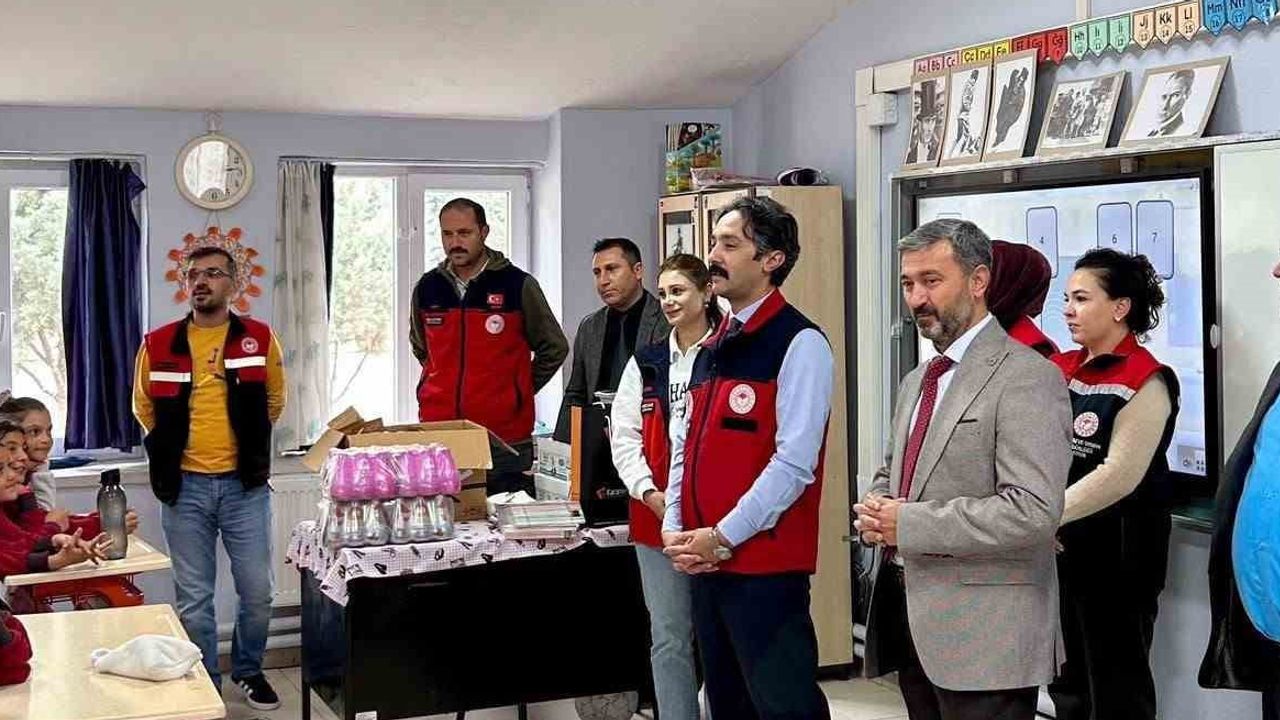 Öğrencilere yarını besle mesajı: Bolvadin'de gıda günü etkinlikleri