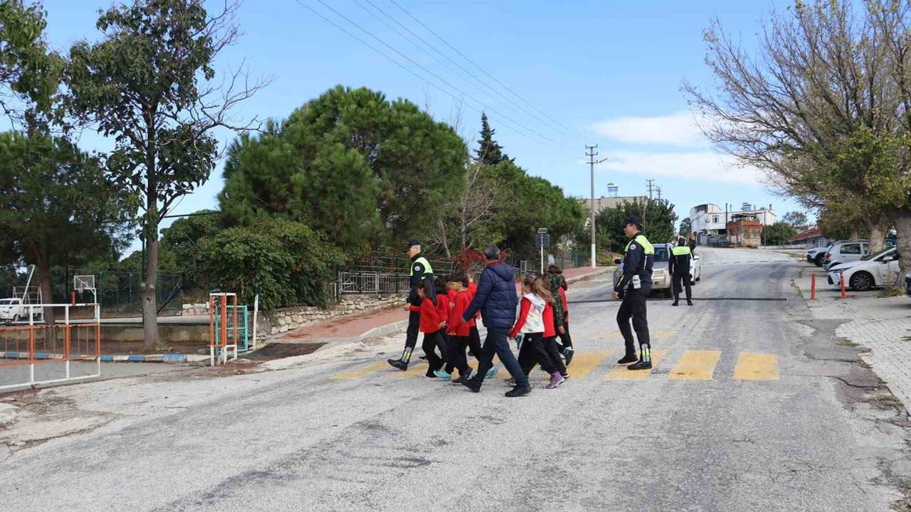 Okul güvenliği için jandarma sahada: Çanakkale'de kapsamlı denetimler